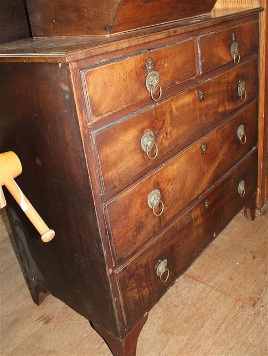 Early 19th Century mahogany chest of drawers